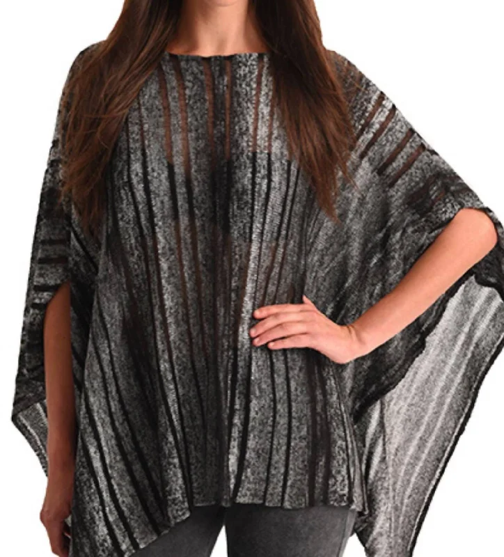 Women's Solid Color Pullovers-Color Cut-Out Poncho In Black