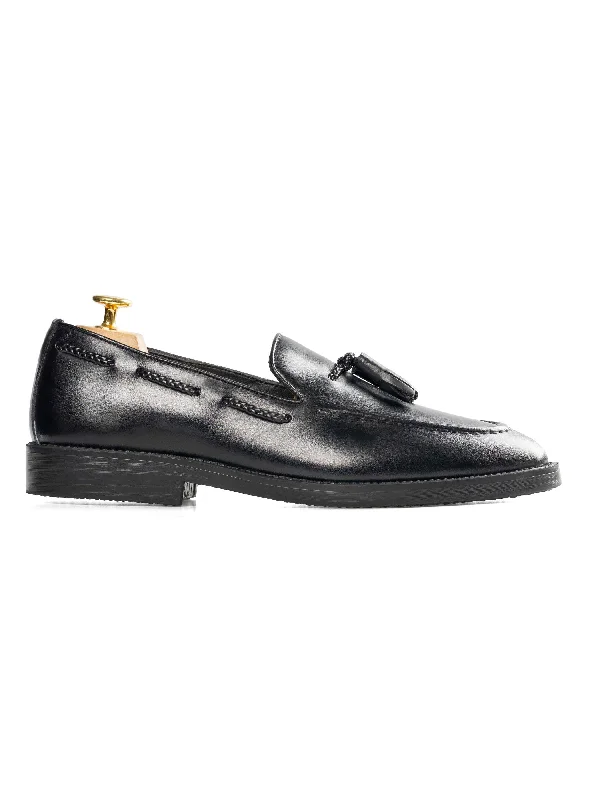 Women's Henley T-Shirts-Tassel Loafer - Black Leather (Crepe Sole)